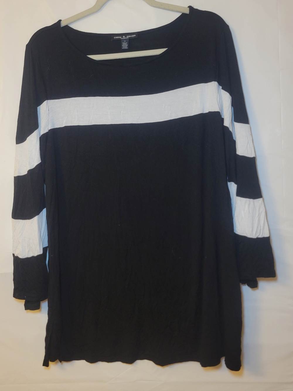 Cable & Gauge Black and White Long Sleeve Striped Tee